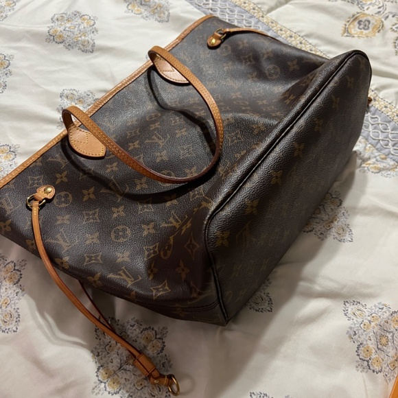 Louis Vuitton neverfull Mm with magenta liner - Picture 6 of 10